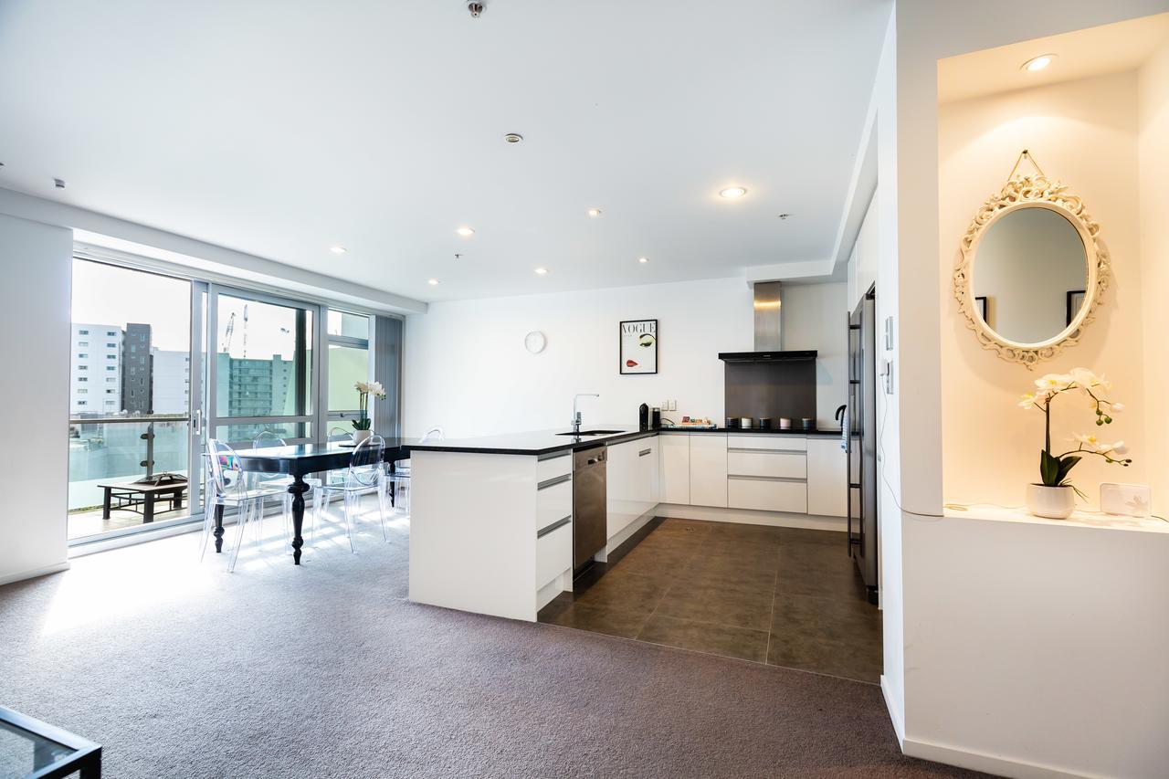 Beautiful Central Home With Balcony Auckland City Exterior photo