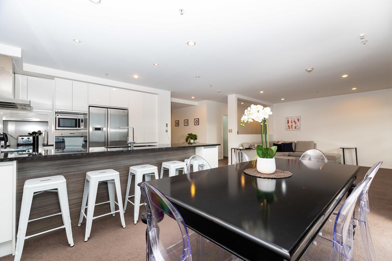 Beautiful Central Home With Balcony Auckland City Exterior photo
